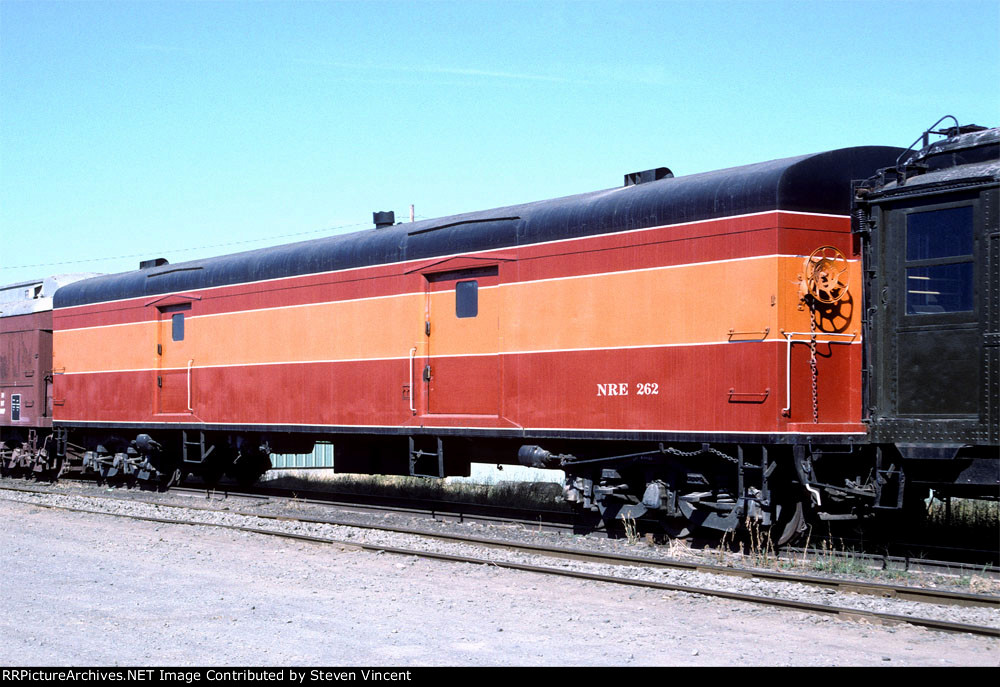 Ex GN baggage NRE #262 in Daylight colors